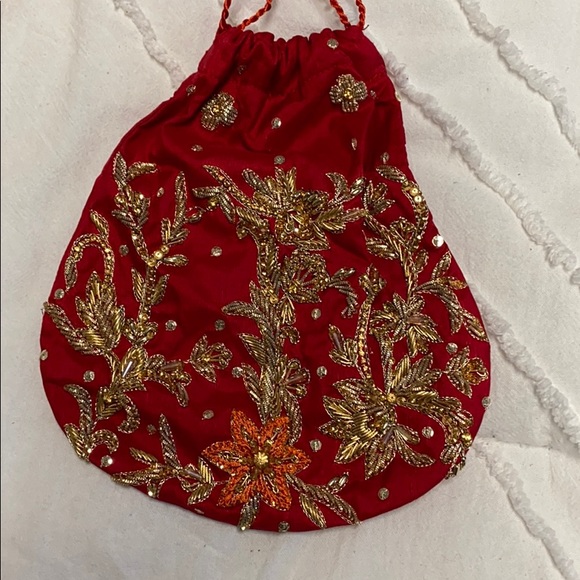 Shaadi Pakistani wedding Red dress - Picture 6 of 9